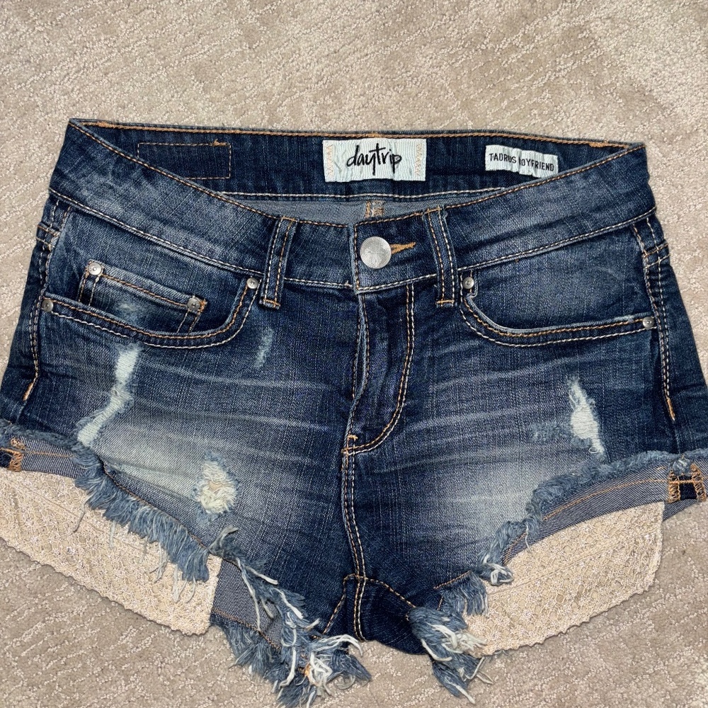 Daytrip Jean shorts